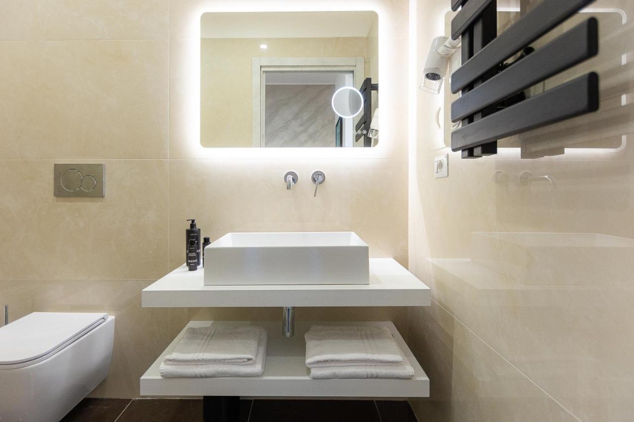 Kosmo Rome Luxury Hotell Exteriör bild